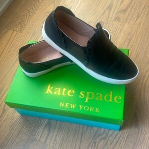 KATE SPADE: Size 7.5 (Loafer w/ box)
